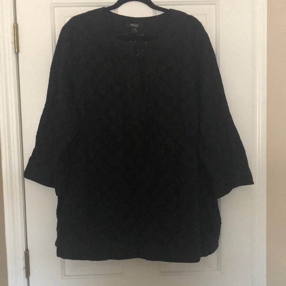 Style&Co Plus 24W 100% Linen Black Eyelet Top